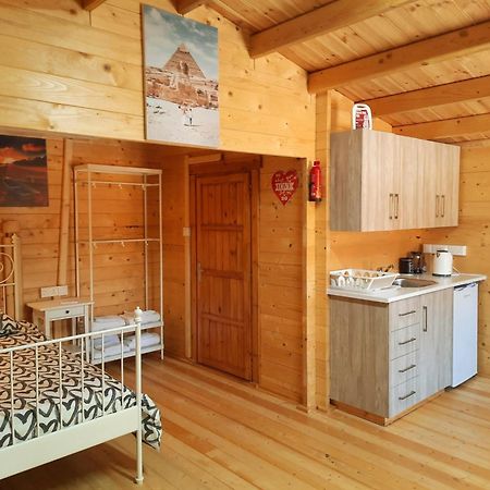 Cyprus Glamping Park Hotell Agios Theodoros Eksteriør bilde