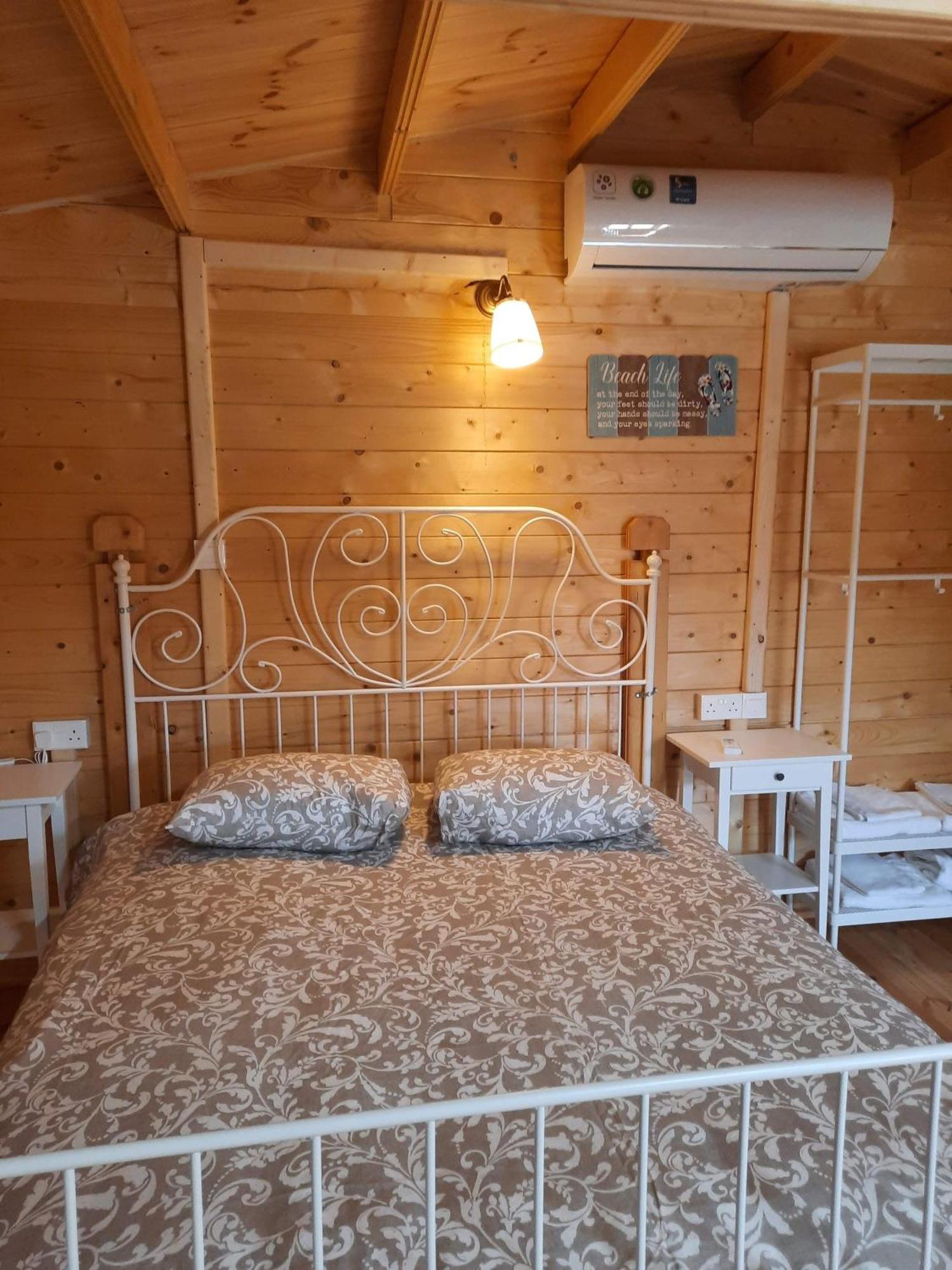 Cyprus Glamping Park Hotell Agios Theodoros Rom bilde