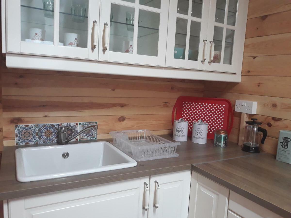Cyprus Glamping Park Hotell Agios Theodoros Eksteriør bilde